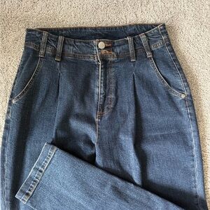 On 34th 8/29 High Rise pleated tampered leg Indigo Jeans